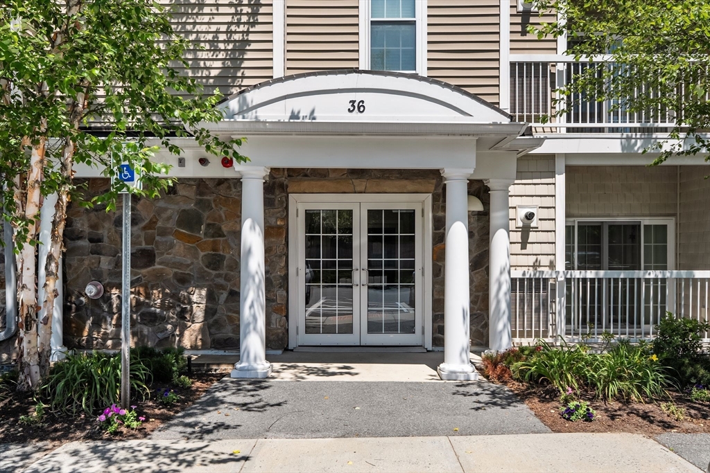 36 Abigail Way 4003