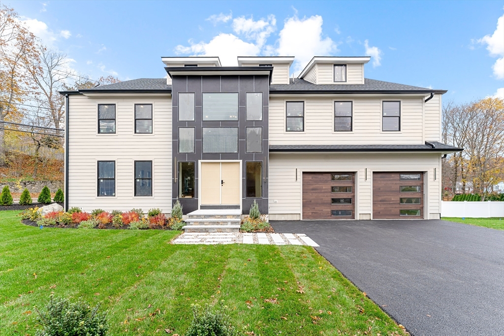 8 Noanett Rd