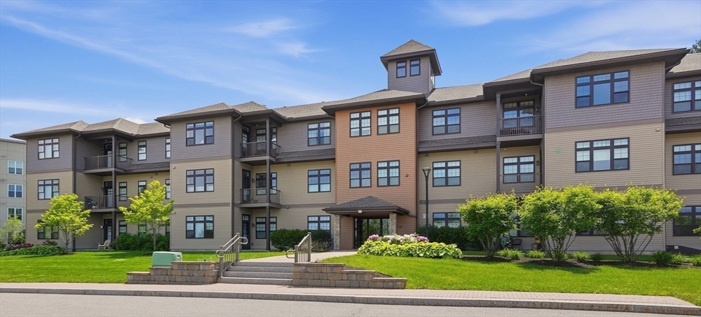 11 Executive Drive 113