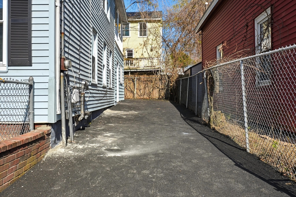 69 Harrison St