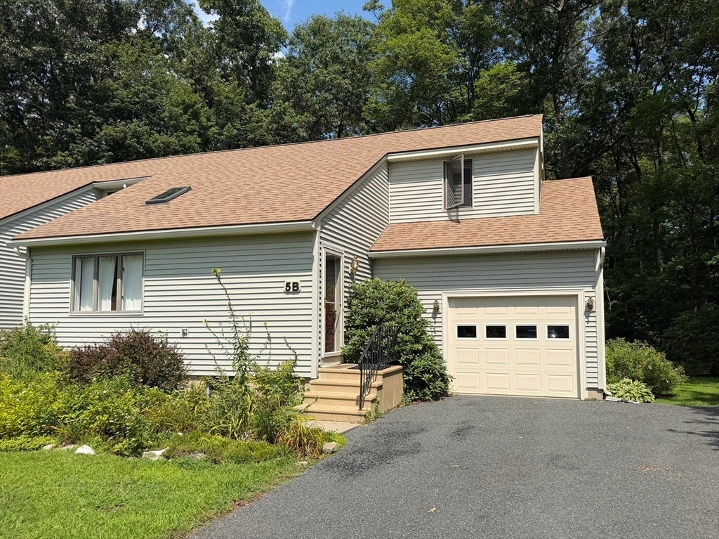 5 Meadow Oak Ln #B, Deerfield, MA, 5 Meadow Oak Ln #B, Deerfield, MA Photo #1