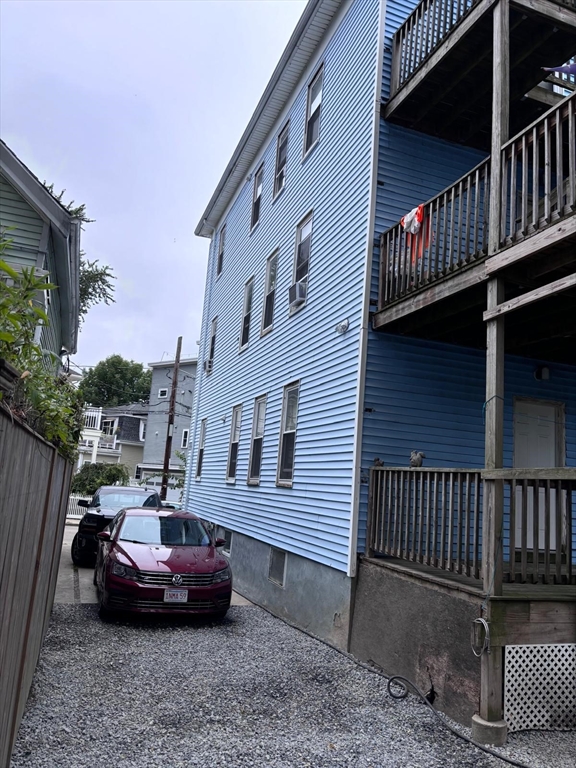 8 Porter St