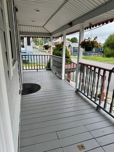 3 Moreland Avenue