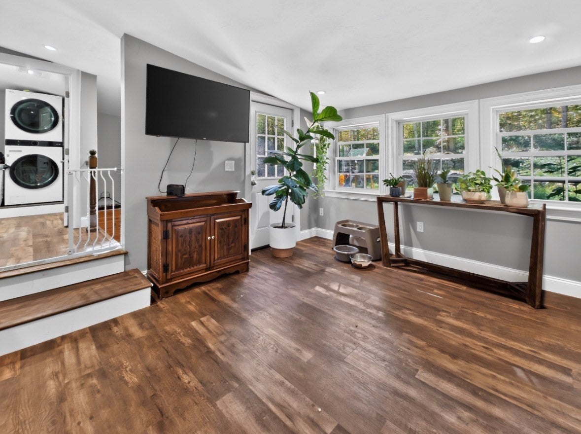 100 Sprague St, Northbridge, MA, 100 Sprague St, Northbridge, MA Photo #13