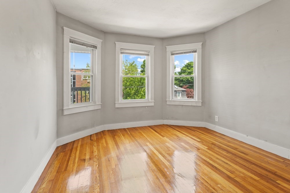9 Bailey St #2, Boston, MA Photo #12