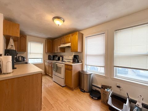 Photo of 9 Marion St #2R, Somerville, MA 02143 (MLS # 73492740)