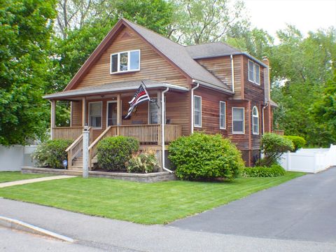 93 Crescent St Rockland MA 02370