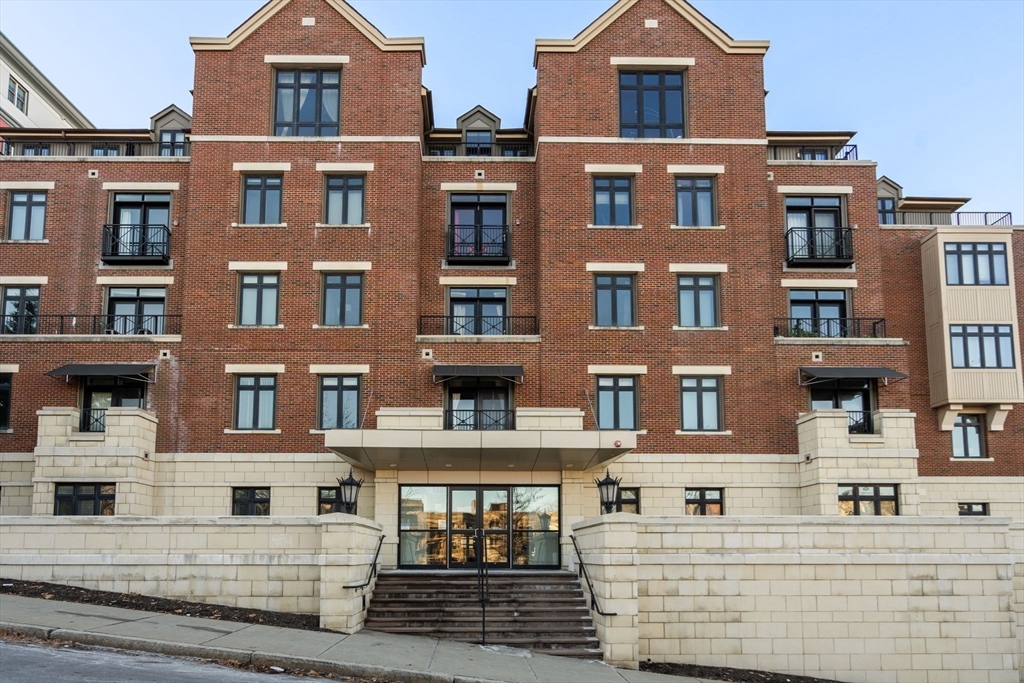 1501 Commonwealth 409