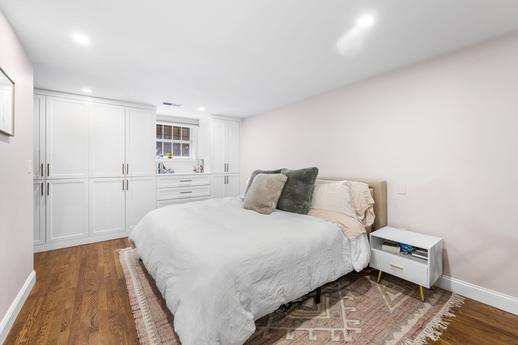 40 Joy St #9, Boston, MA Photo #10