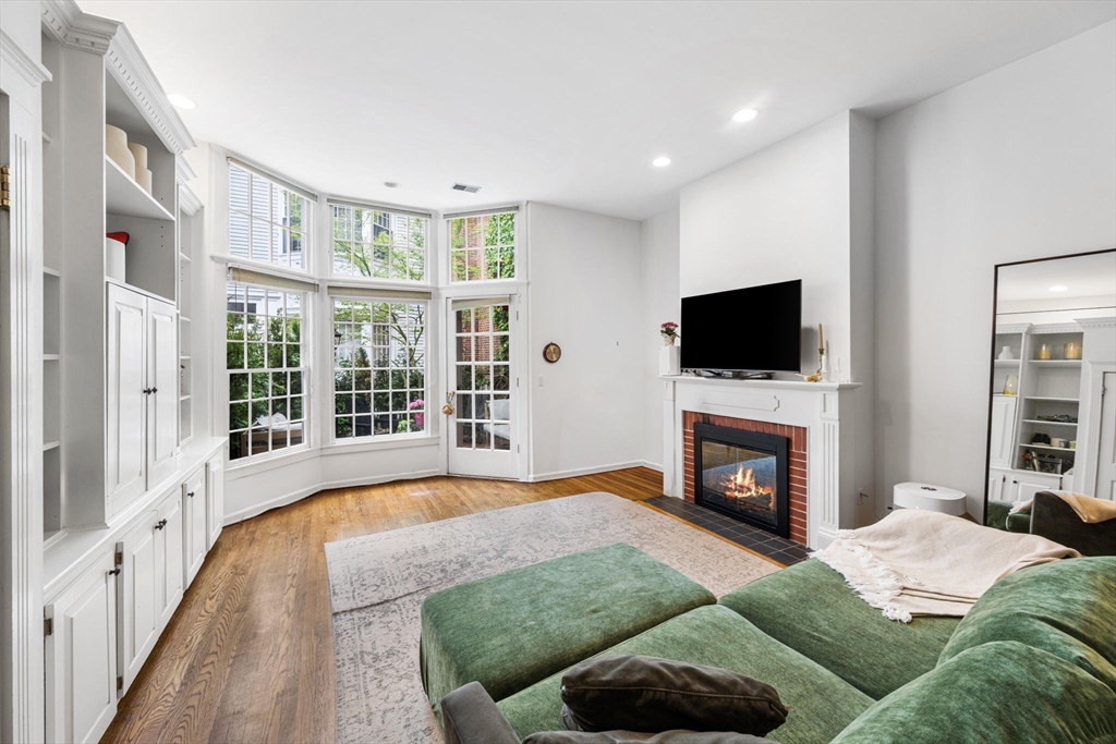 Photo of 40 Joy St, Boston, MA