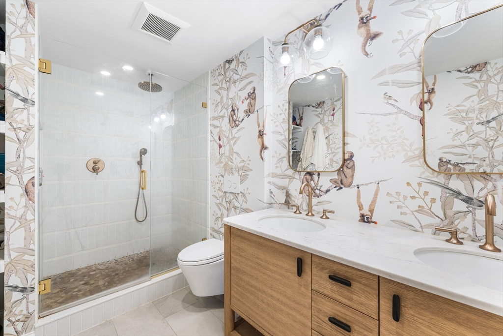 40 Joy St #9, Boston, MA Photo #14