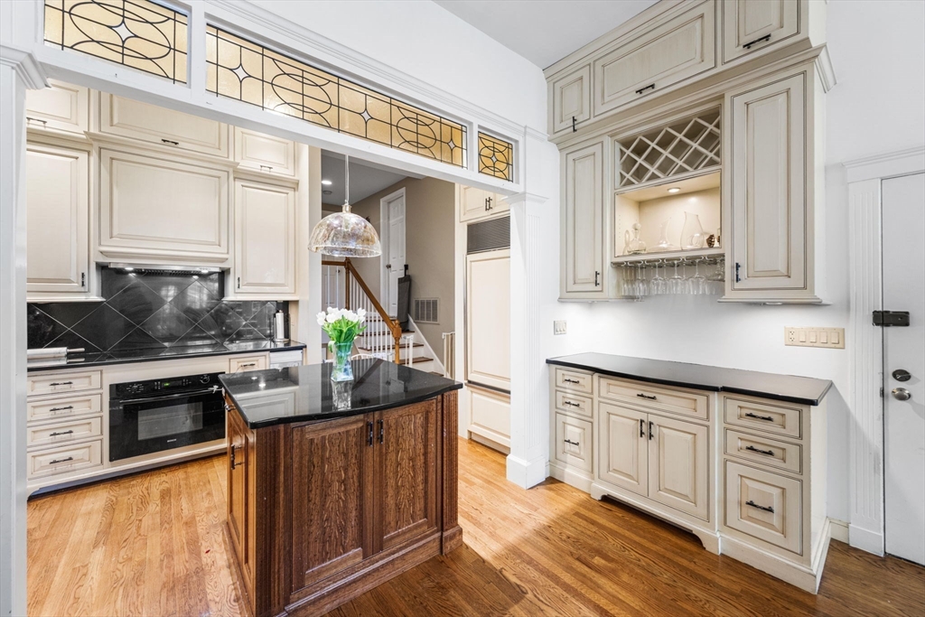 40 Joy St #9, Boston, MA Photo #6