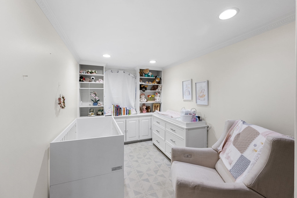40 Joy St #9, Boston, MA Photo #19