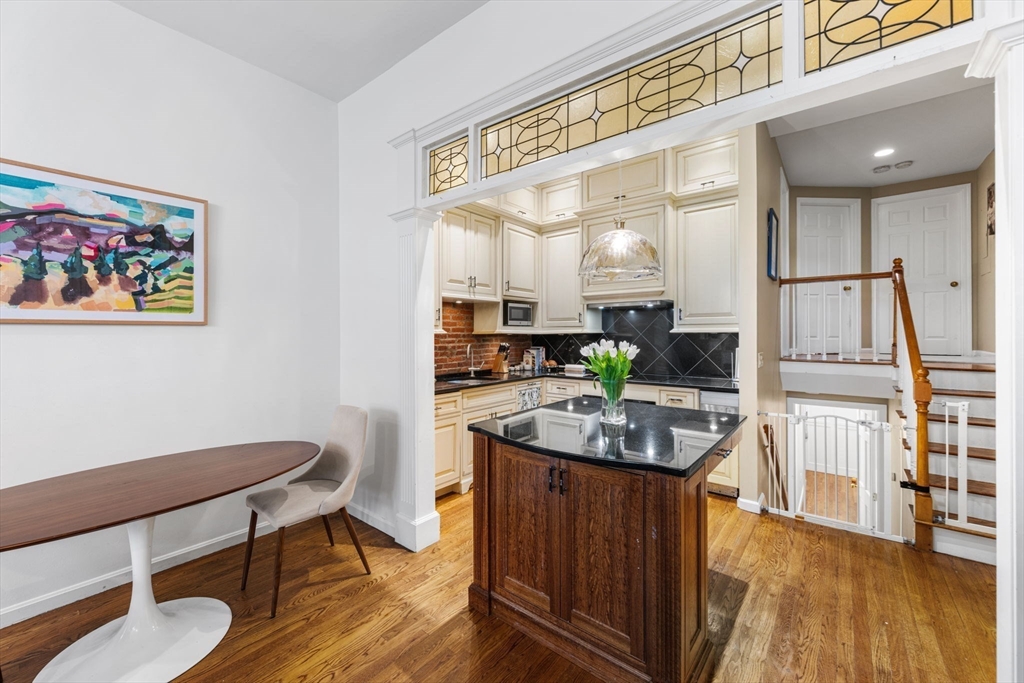 40 Joy St #9, Boston, MA Photo #7