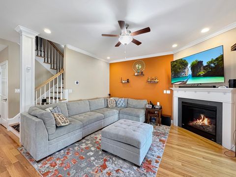 17 Garvey Rd 17 Woburn MA 01801