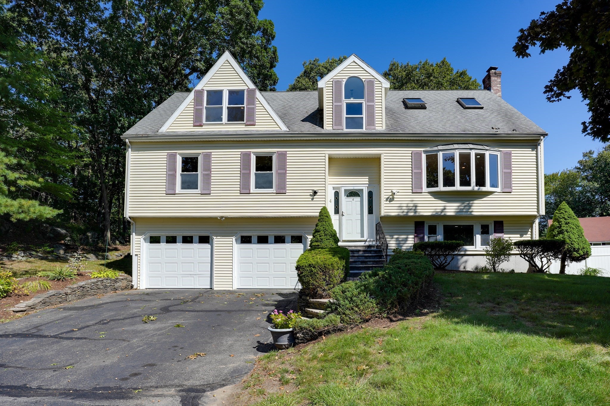4 Quail Run Rd, Wilmington, MA Photo #1
