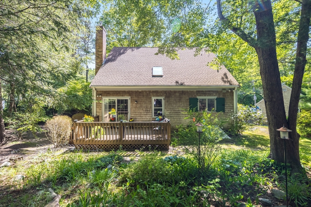 1441 Old Post Road