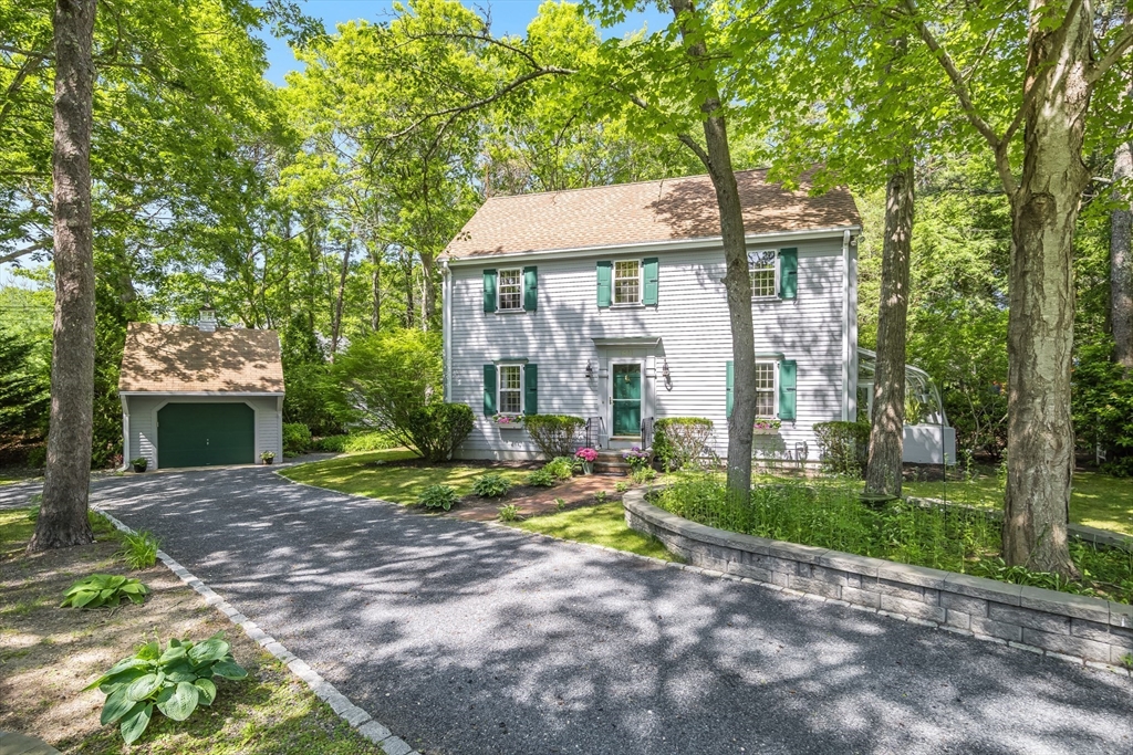 1441 Old Post Road
