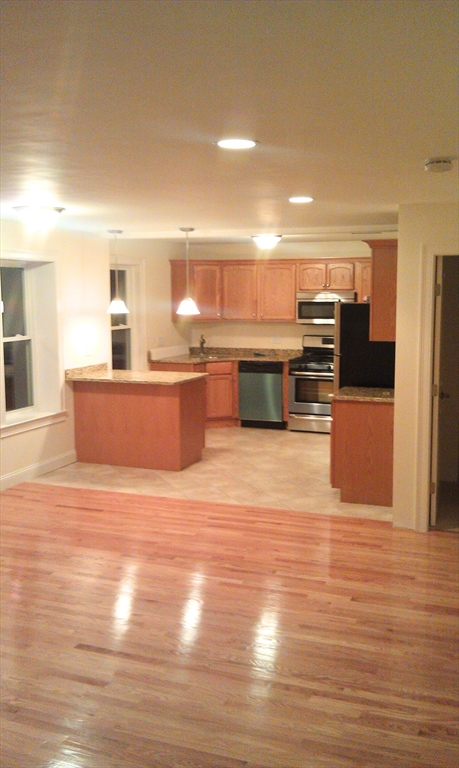6 Hill Court C
