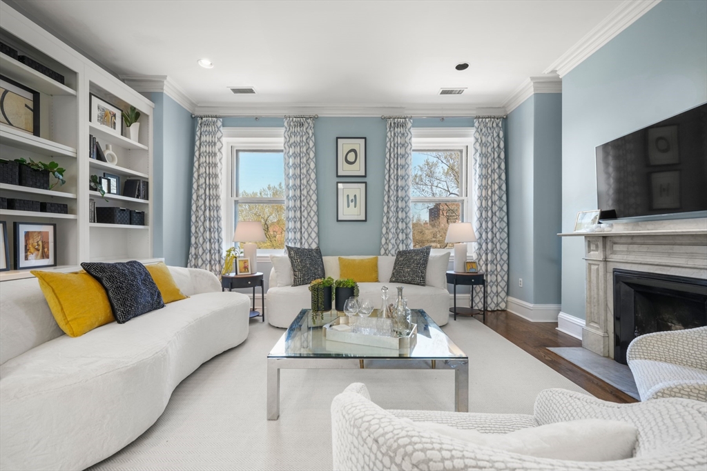118 Commonwealth Ave 5