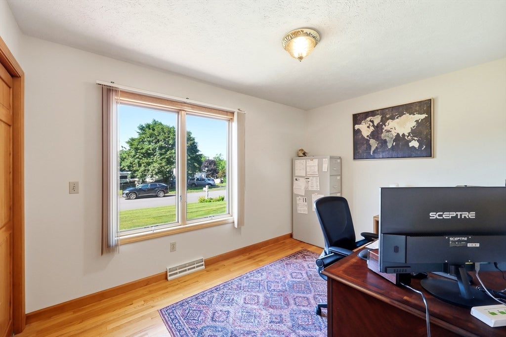 142 Oak Knoll Cir, Ludlow, MA, 142 Oak Knoll Cir, Ludlow, MA Photo #16