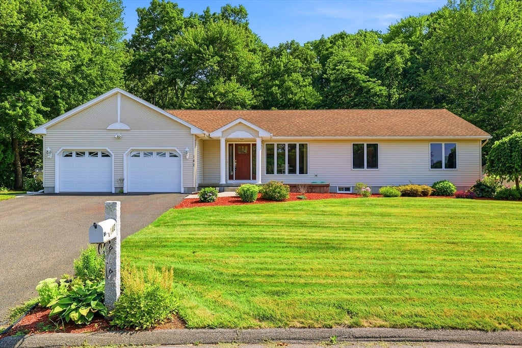 142 Oak Knoll Cir, Ludlow, MA, 142 Oak Knoll Cir, Ludlow, MA Photo #1
