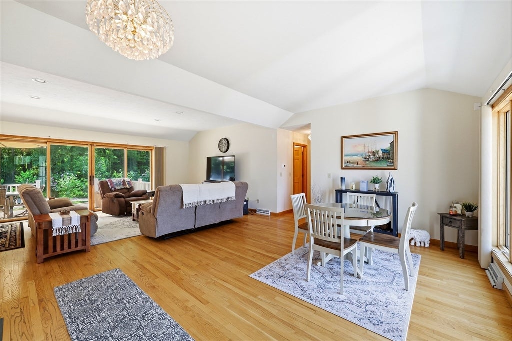 142 Oak Knoll Cir, Ludlow, MA, 142 Oak Knoll Cir, Ludlow, MA Photo #4