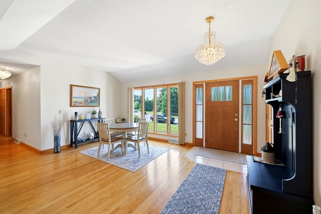 142 Oak Knoll Cir, Ludlow, MA, 142 Oak Knoll Cir, Ludlow, MA Photo #3