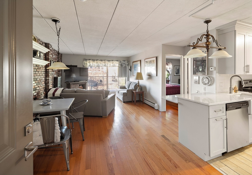 995 Massachusetts Avenue 404