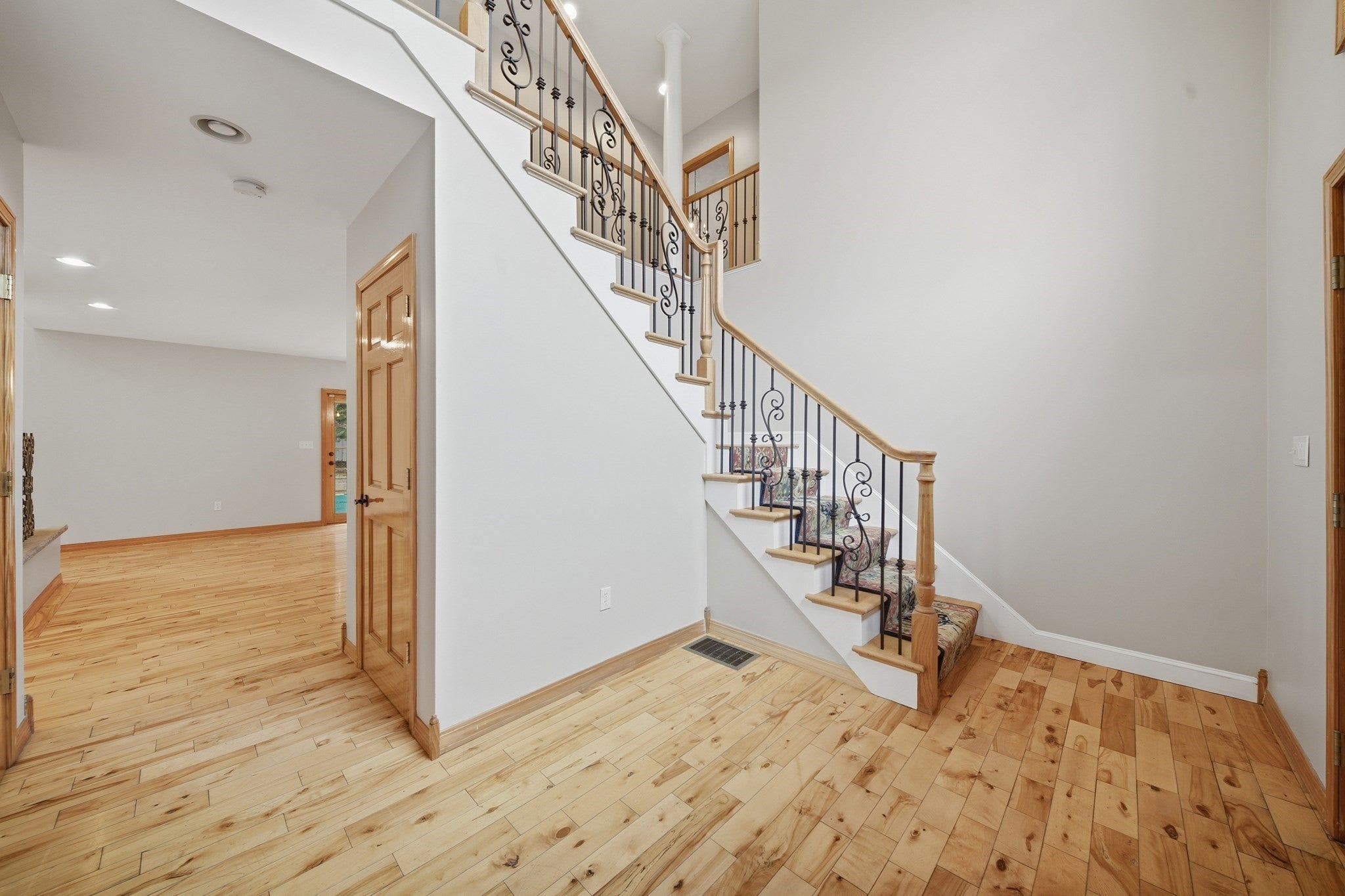 9 Myopia Rd, Stoneham, MA Photo #7