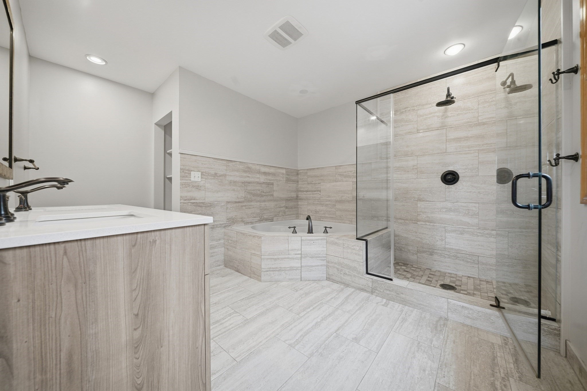 9 Myopia Rd, Stoneham, MA Photo #21