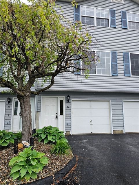 Photo of 39 Waters Edge Dr #39, Ludlow, MA 01056 (MLS # 73515824)