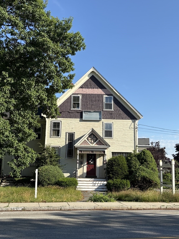 399 S Main St