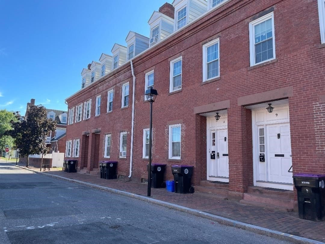 13 Center Street, Holyoke, MA, 13 Center Street, Holyoke, MA Photo #2