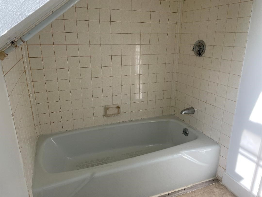 13 Center Street, Holyoke, MA, 13 Center Street, Holyoke, MA Photo #22