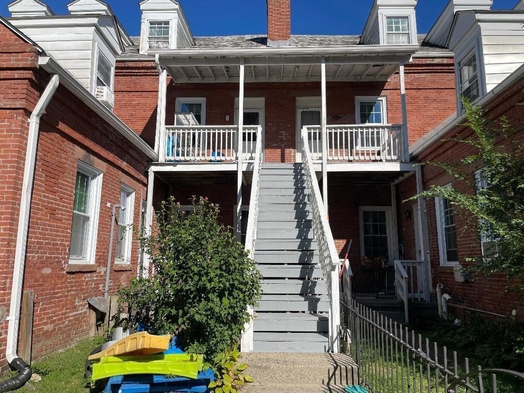 13 Center Street, Holyoke, MA, 13 Center Street, Holyoke, MA Photo #6