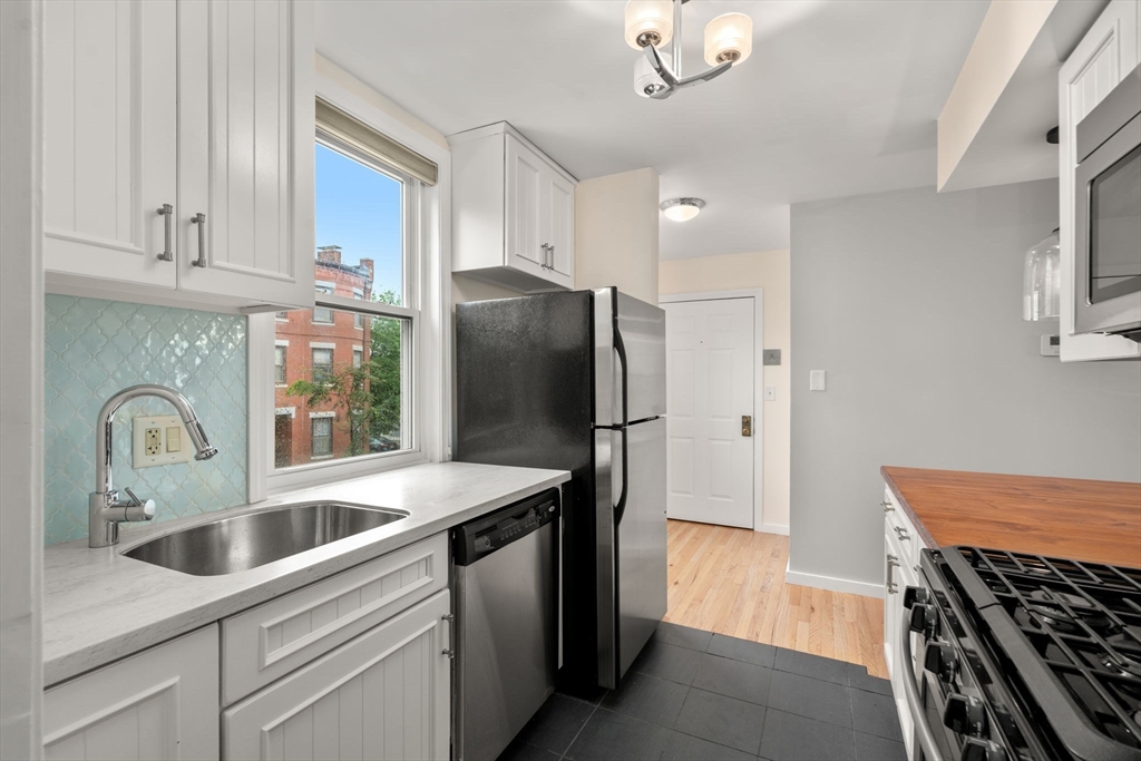 268 Bunker Hill St 5