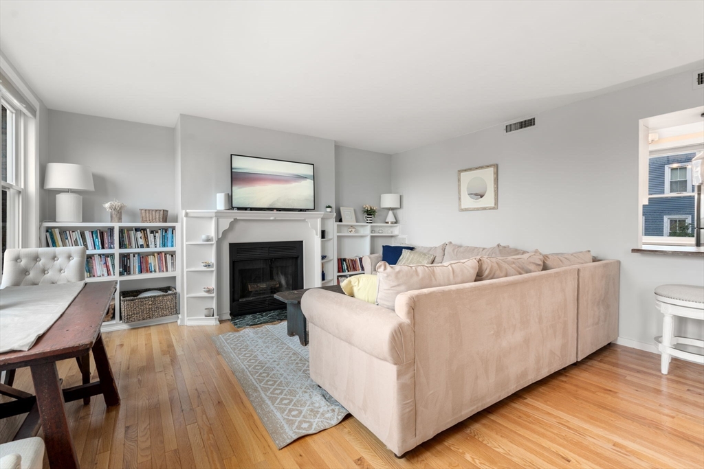 268 Bunker Hill St 5