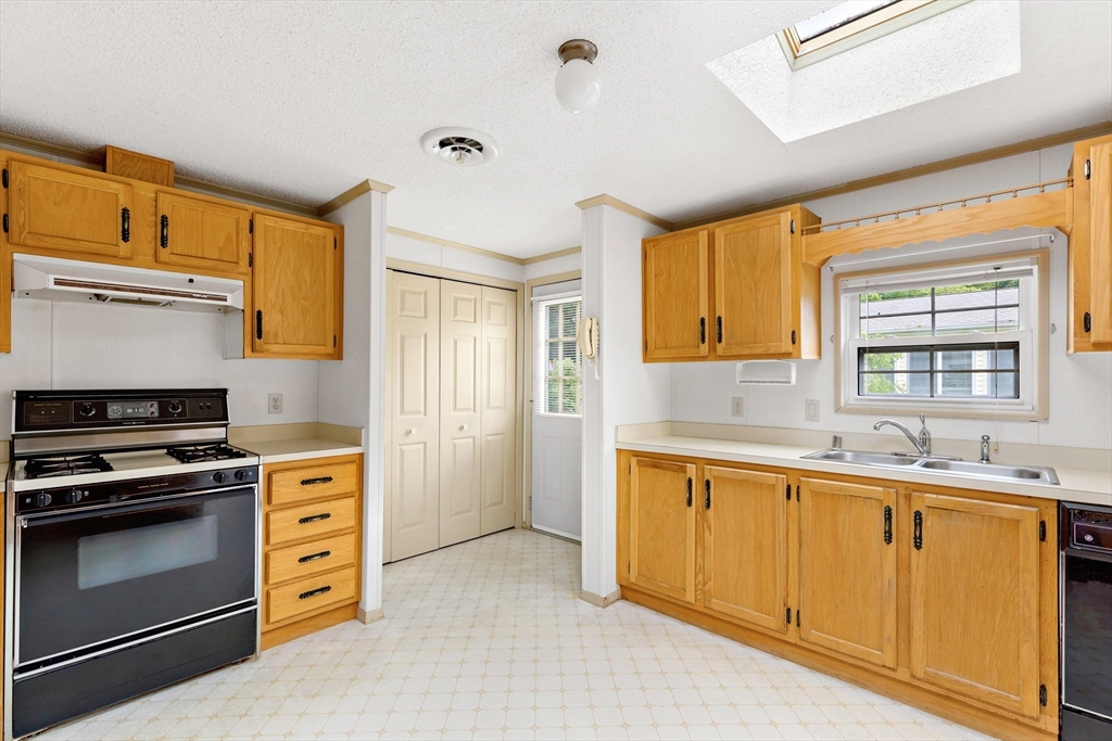57 Mountain Ash Dr