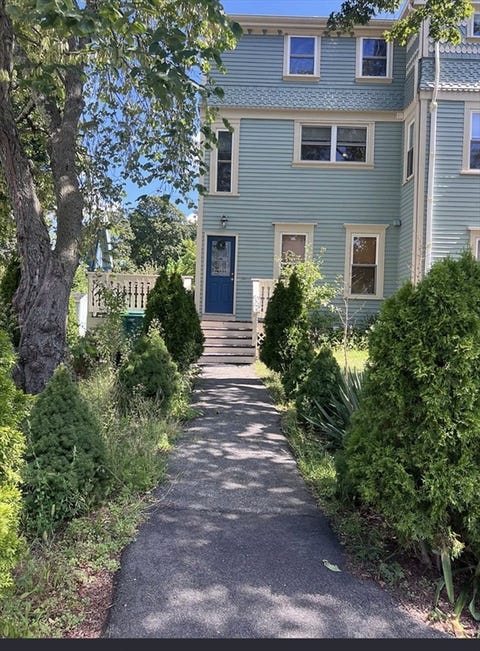 Photo of 16 Samoset Ave #2, Mansfield, MA 02048 (MLS # 73545928)