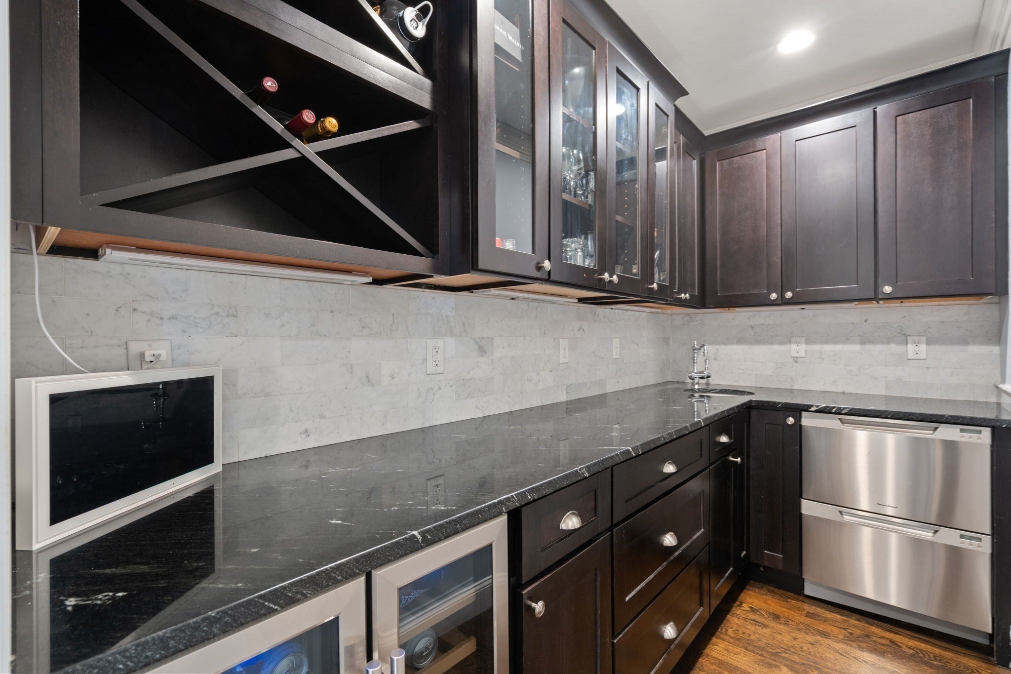 91 Nehoiden Rd, Newton, MA Photo #8