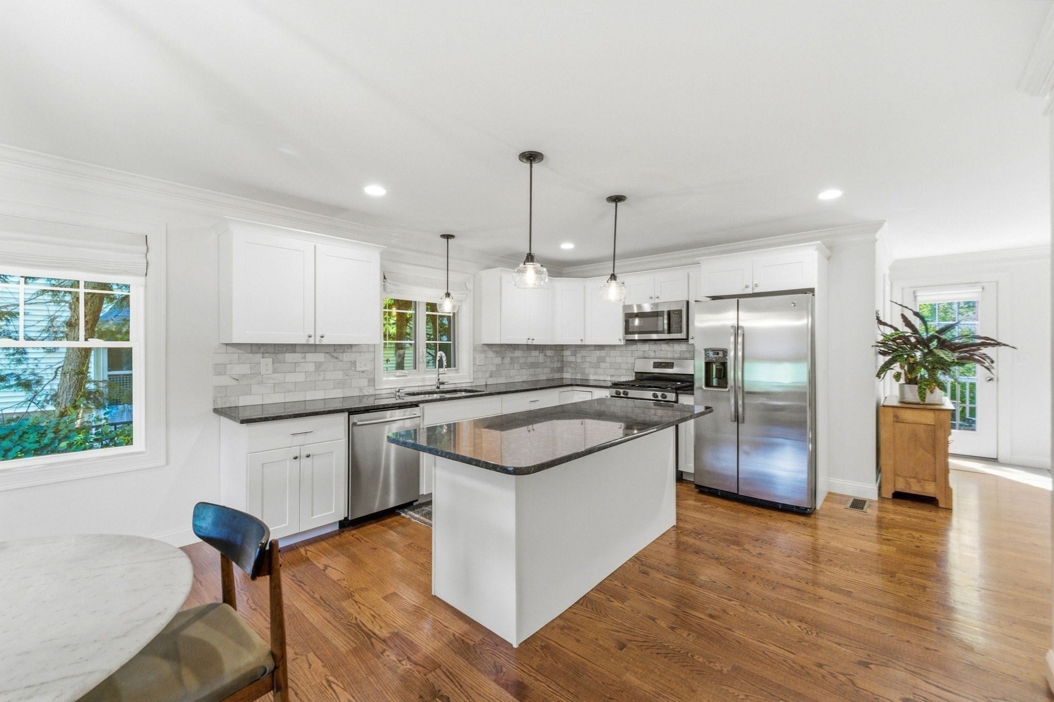 4 Weld St