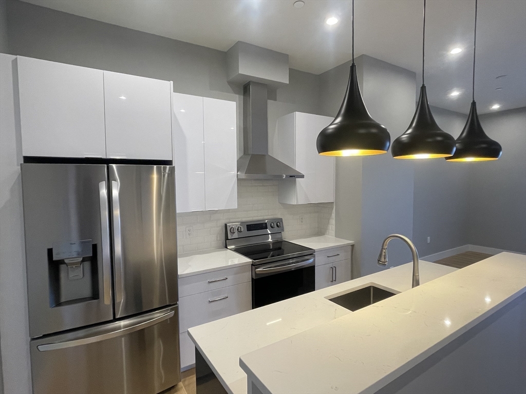 Photo 1 of 24 — 60 Cross St E 220, Somerville, MA 02145