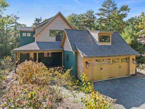 12 Hickorywood Plymouth MA 02360