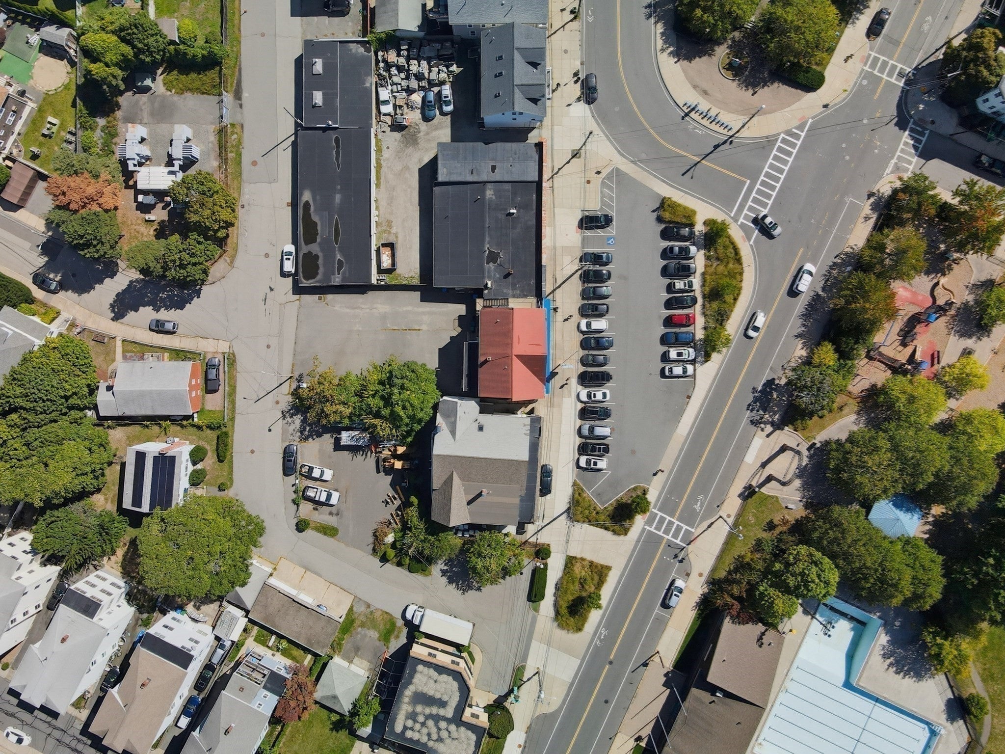 460 Main St