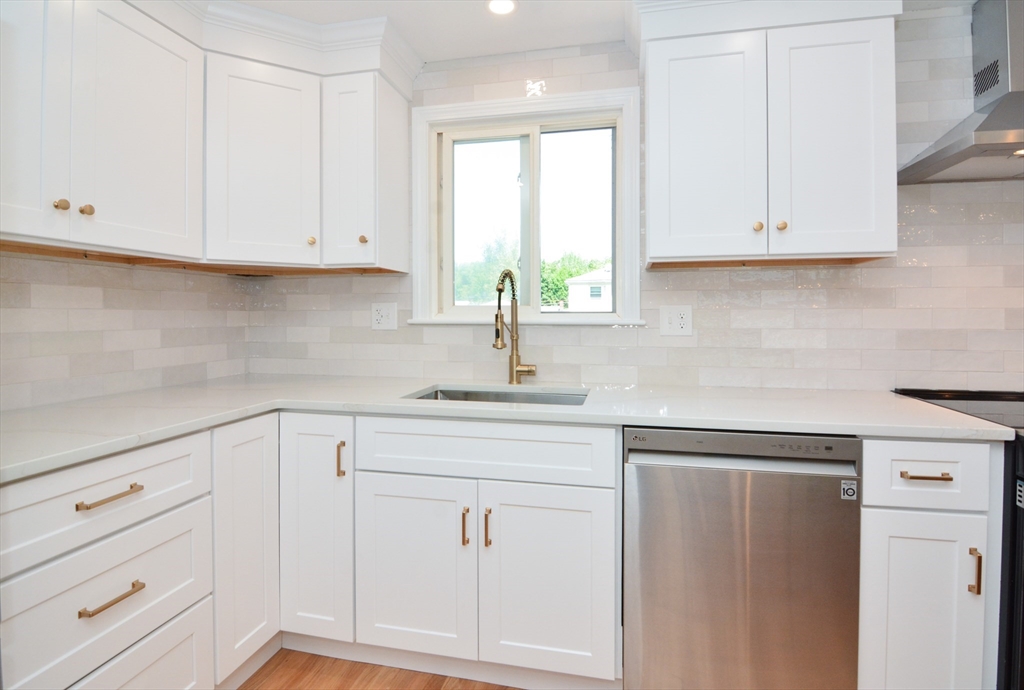 19 Woodcliff Rd