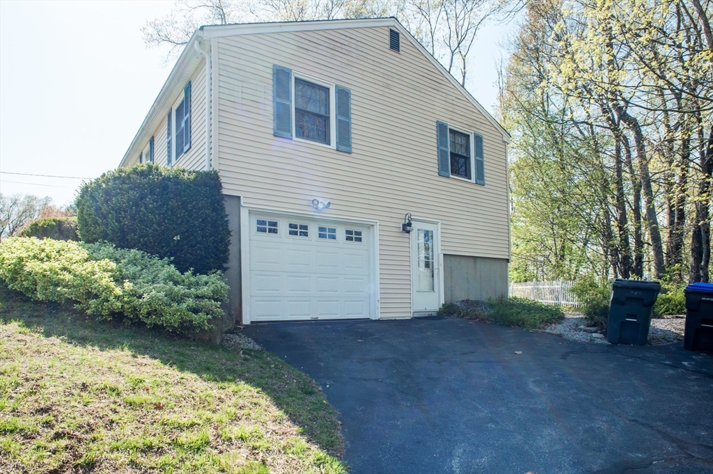 167 Theresa Cir, Northbridge, MA, 167 Theresa Cir, Northbridge, MA Photo #3