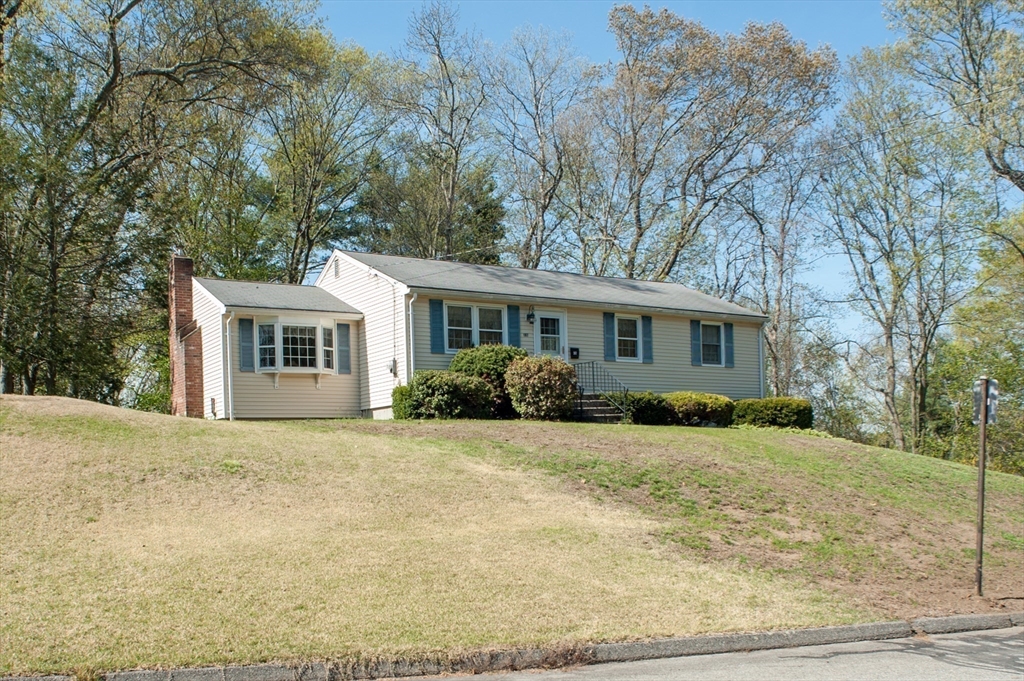 167 Theresa Cir, Northbridge, MA, 167 Theresa Cir, Northbridge, MA Photo #29
