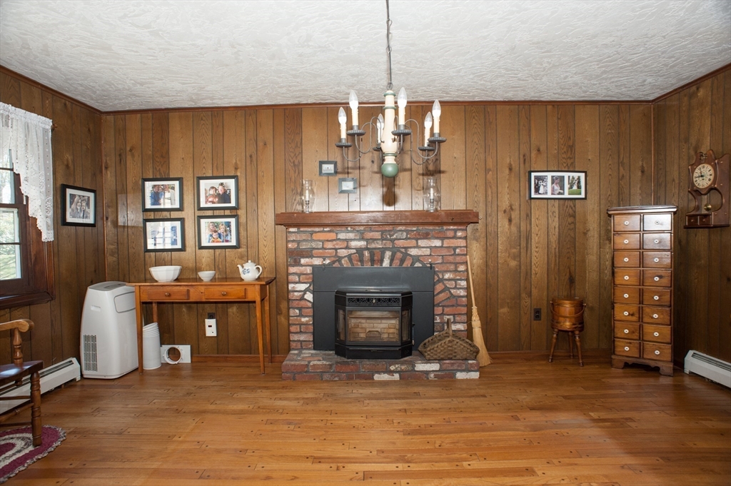 167 Theresa Cir, Northbridge, MA, 167 Theresa Cir, Northbridge, MA Photo #11