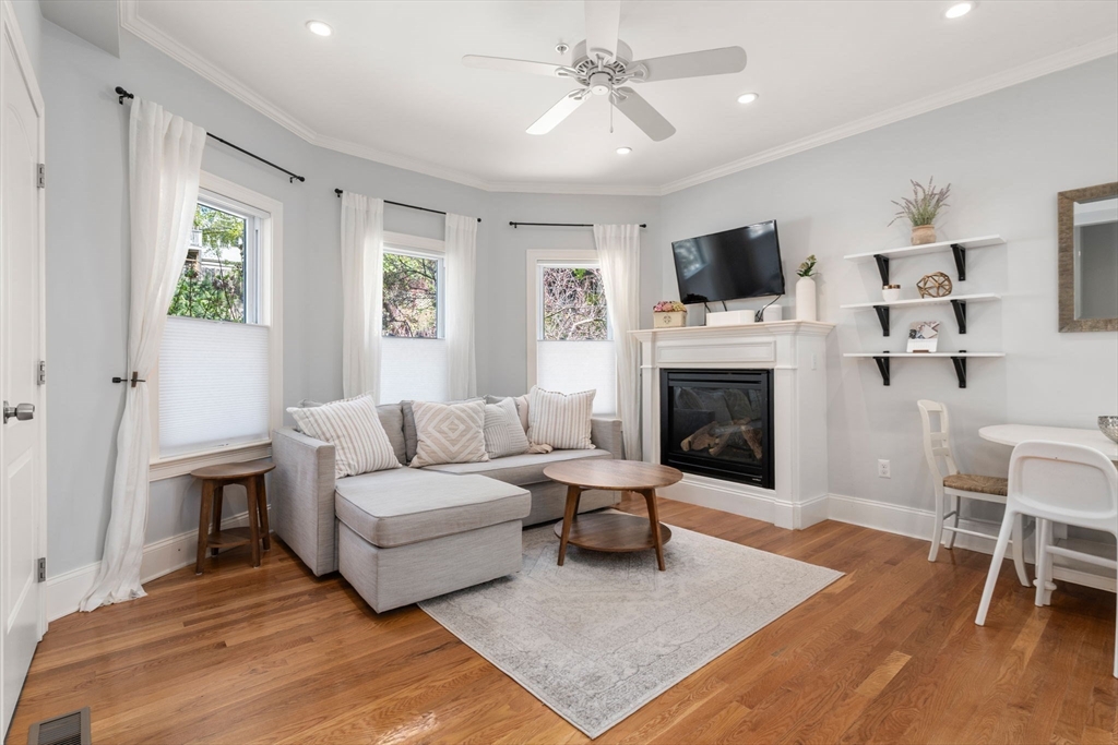 46 Symmes Street 1